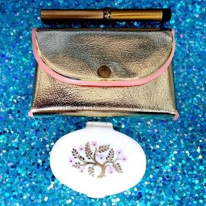Vintage Merle Norman Pretty Pat Compact Set